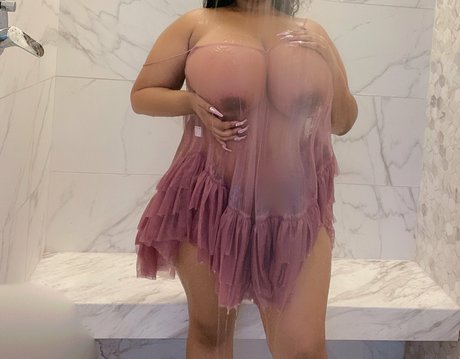 Kim Tiddies pornographic star photos