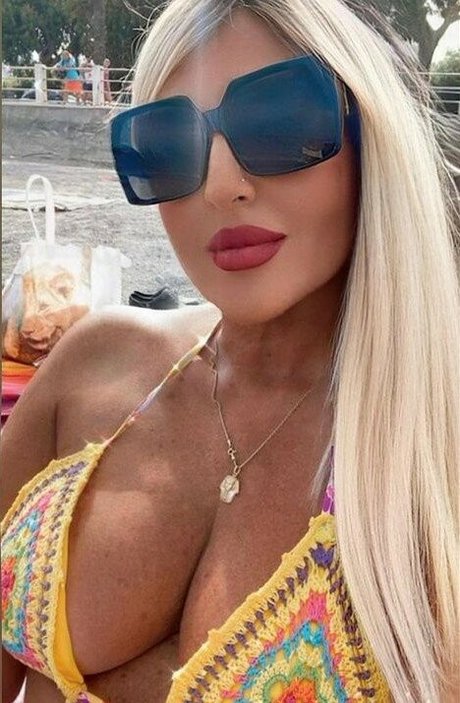 Flaviana Basta free star galleries