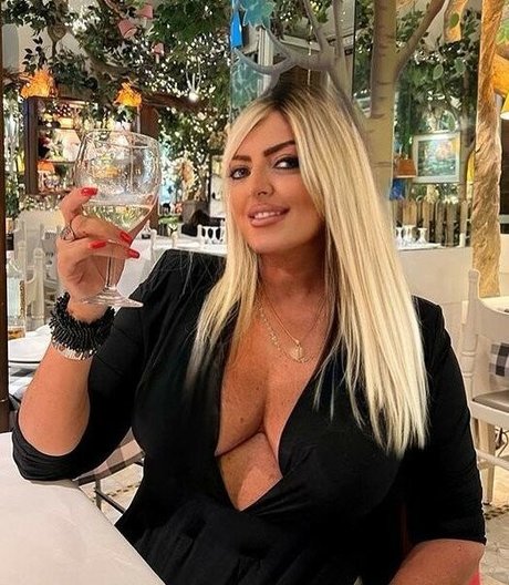 Flaviana Basta sexy actress images