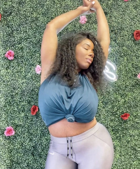 jacking uneek hot pornstar archive