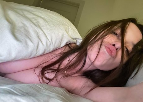 Emiyuh free model pics