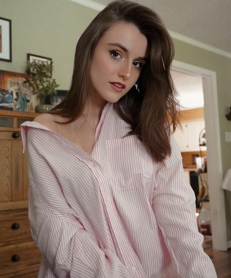 Maggie Roscher nice actress picture