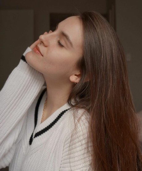 Maggie Roscher top star picture