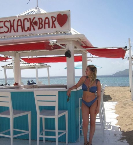 Sophia Armata model top pics