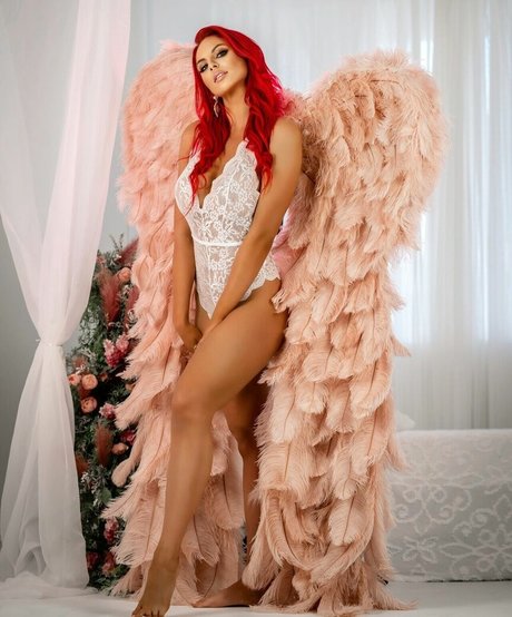 Danni Ellexo star high quality pictures