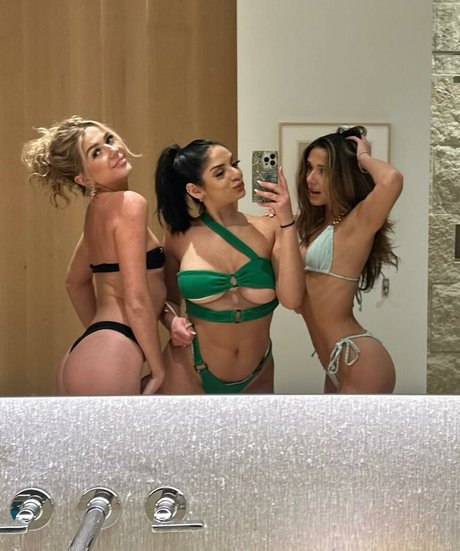 Sami Brielle erotic actress pic