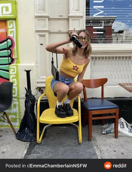 Emma Chamberlain model nice images