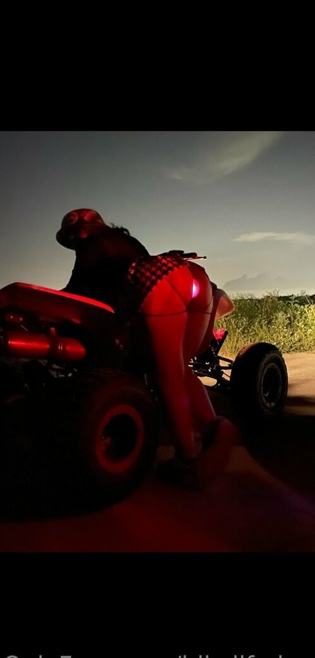 bikelife isa pornstar high quality pictures