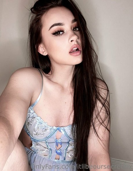 itllbeoursecretlex model nude photo