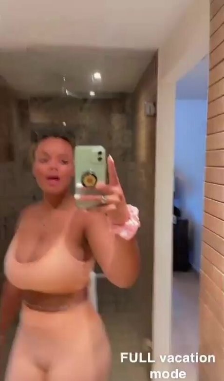 Jaden Alexiis top model pictures