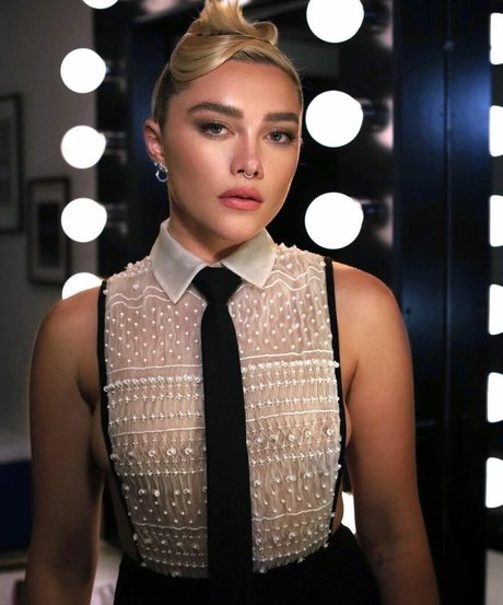 Florence Pugh perfect actress photo