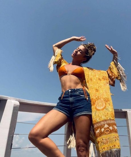 saggy tits onlyfans perfect archive