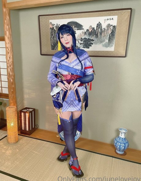 junelovejoy model nude pictures