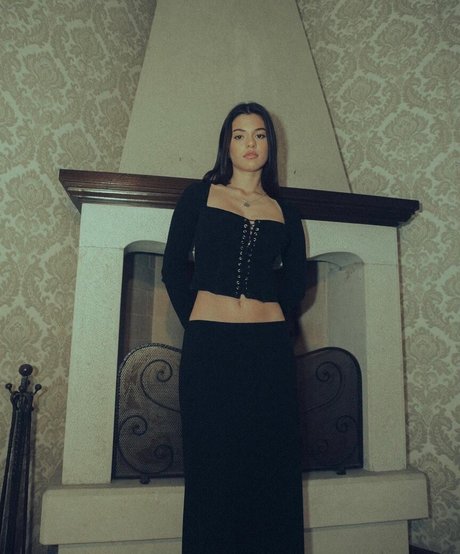 Beatrice Barichella hot model pic