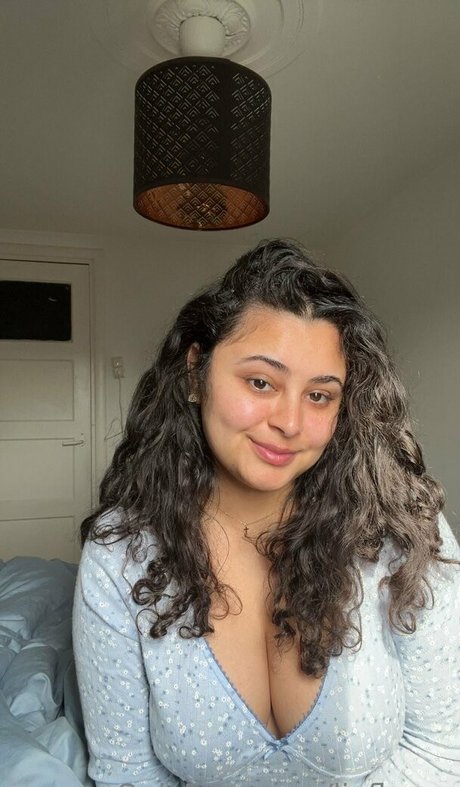 Liefloves hot star image