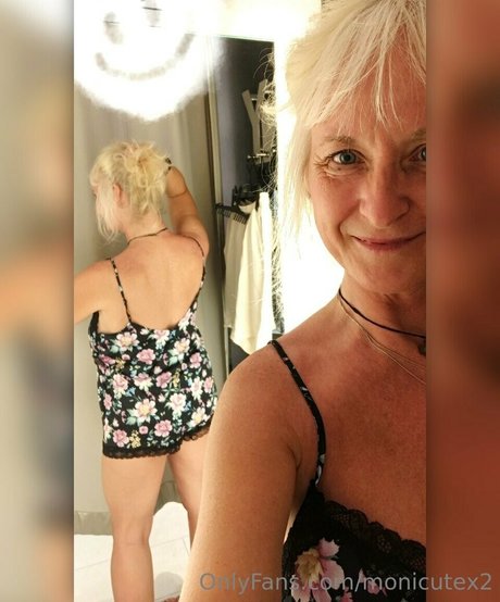 monicutex2 star pornographic pic