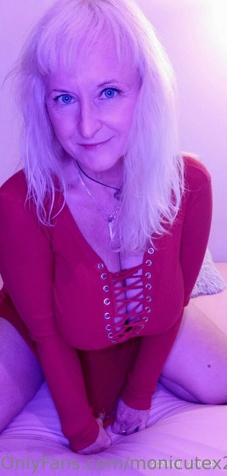 monicutex2 sexy actress gallery