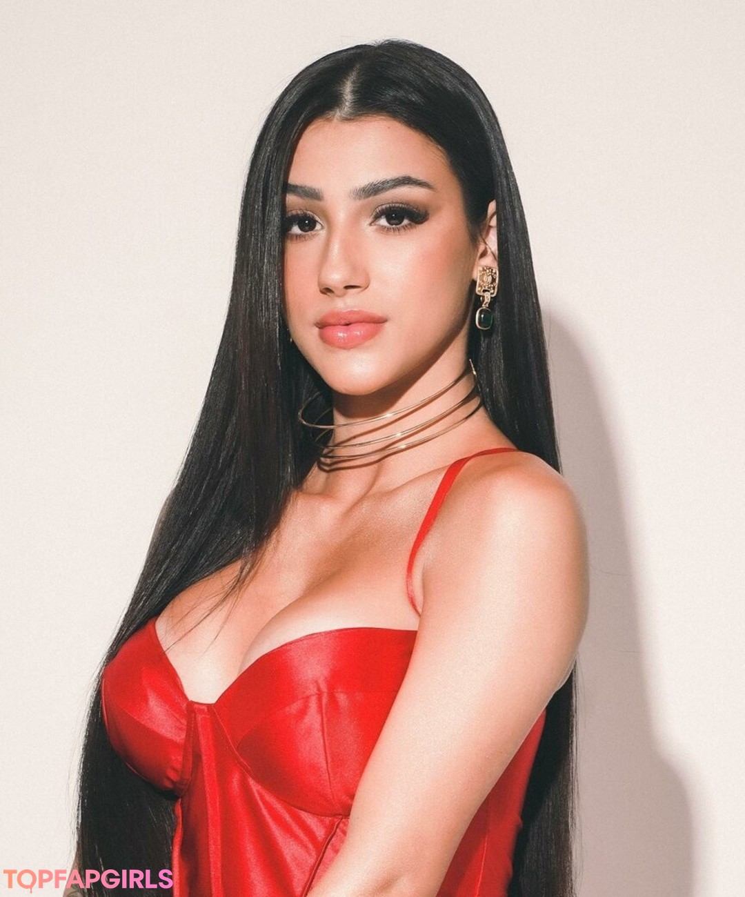 Bia Miranda nice pornstar gallery