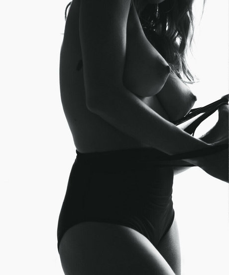 Luana Piovani naked star galleries