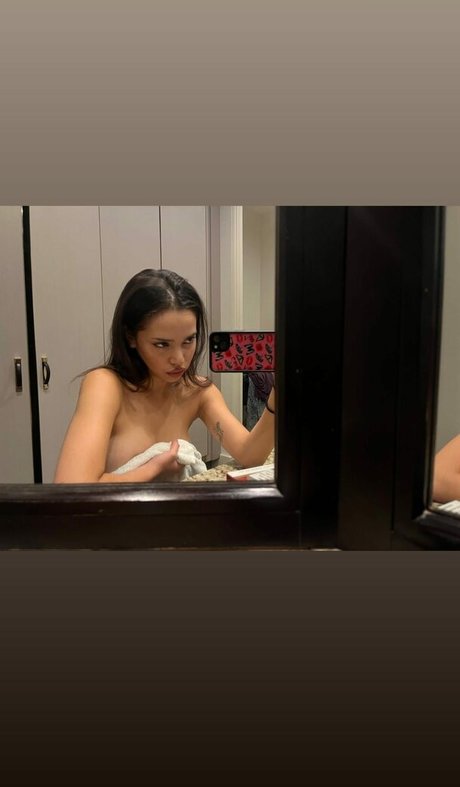 Raquel Dominique art star pic