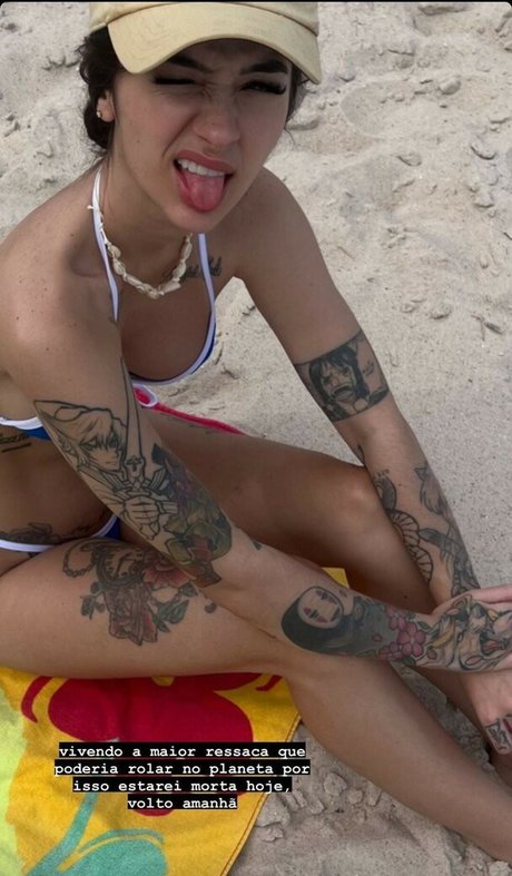 Caputile top pornstar image