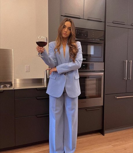 Kylie Holbeck nudes actress photos