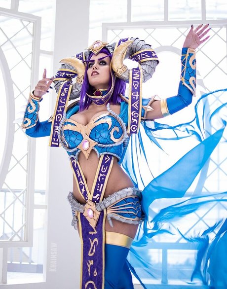 Khainsaw model nudes archive