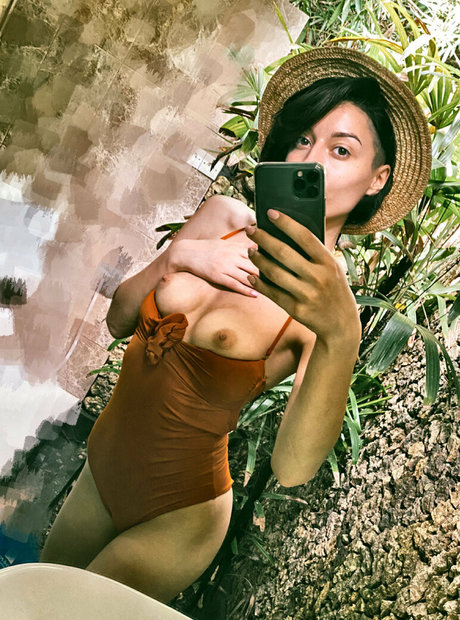 dorasexplorer pretty actress images