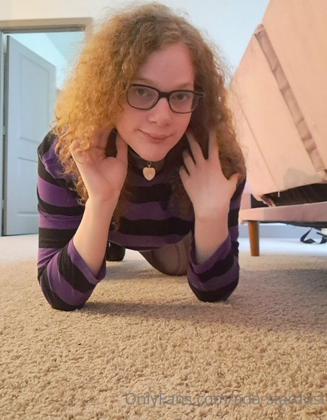 ada stardust model hot pics