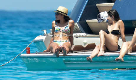 Maria Francisca Perello nice model galleries