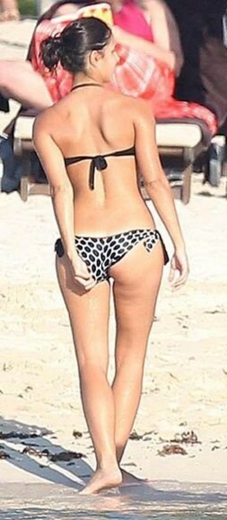 Maria Francisca Perello star free gallery