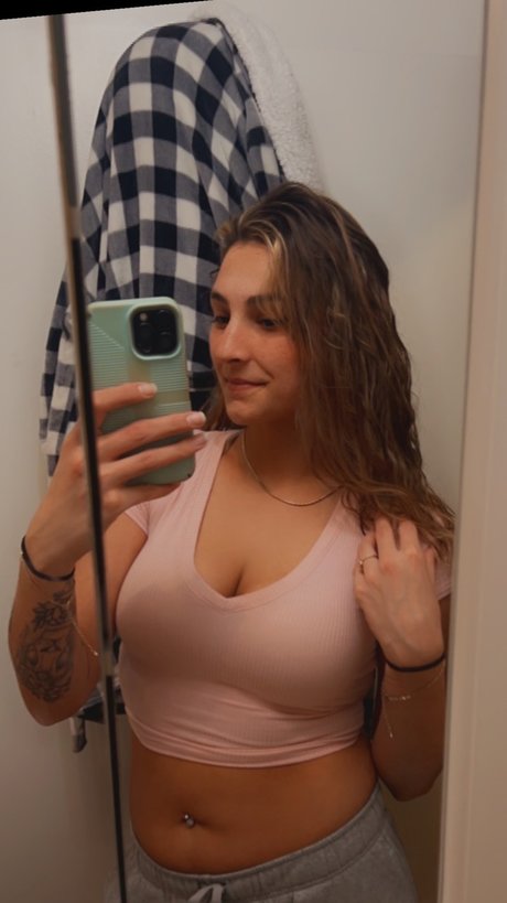 Nik T xxx actress pics