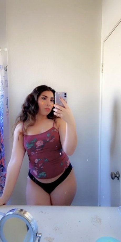 Xoxo Kisses_ erotic pornstar images