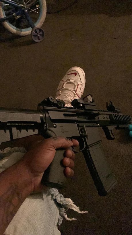 TherealdealDK_ star pretty pic