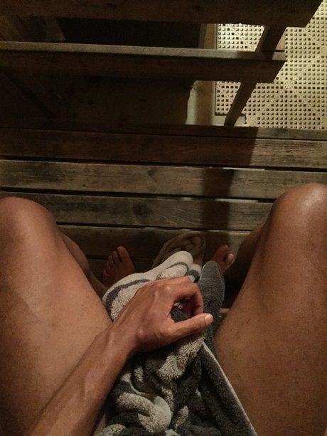 G O L D E N_ model top photo