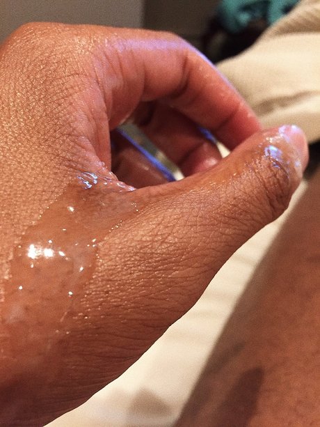 G O L D E N_ naked actress galleries