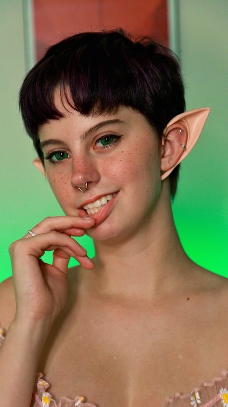 Poppy Mae_ free pornstar photo