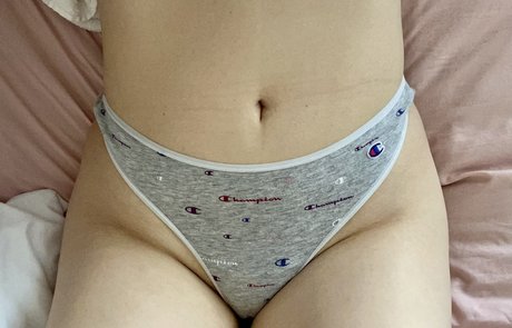 Quinn Noble pornstar sex archive