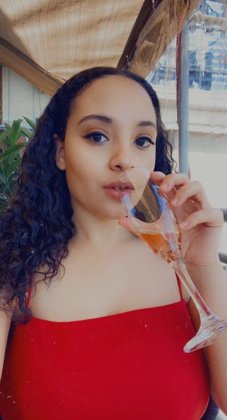 Queen Peach_ pornstar exclusive archive