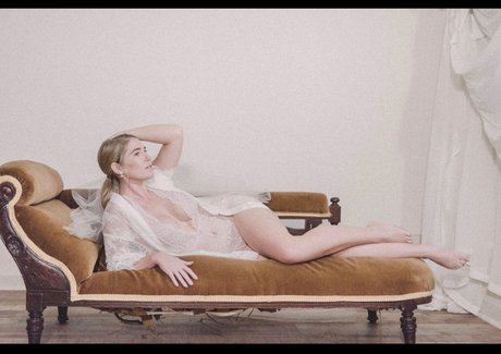 Queen T hot model pics