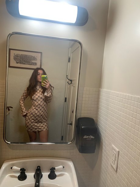 Retro Russian Doll star perfect pic