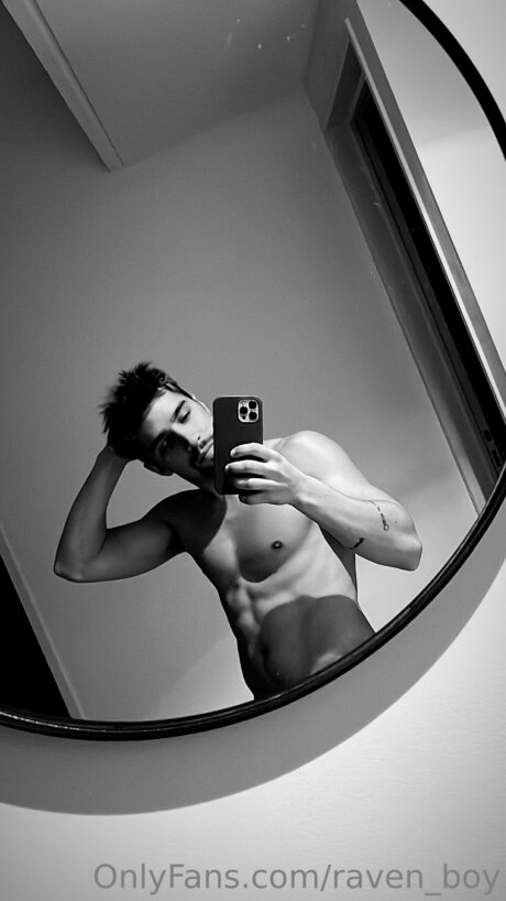 _R VEN_ beautiful actress pics