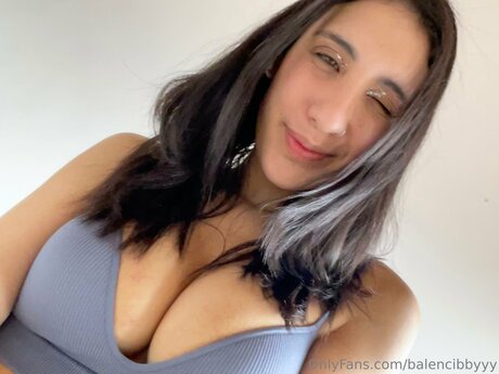 balencibby naked actress images