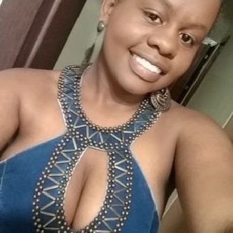 Black Monique pretty model images