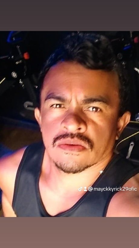 mayckky 29oficial art star image