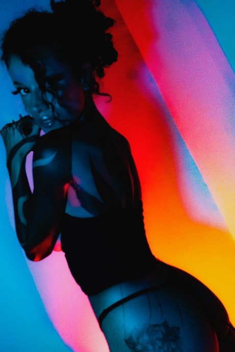 Mena VIP_ adult model gallery