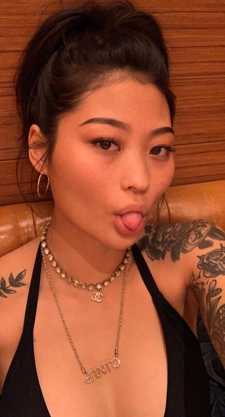 Mae Col pornstar high quality picture