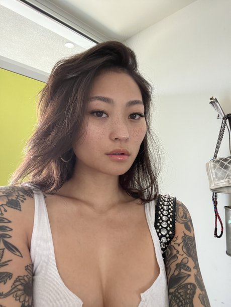 Mae Col model nudes photos