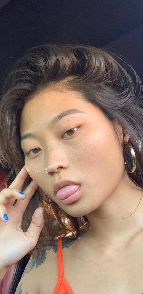 Mae Col xxx pornstar img