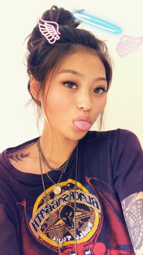 Mae Col star adult picture